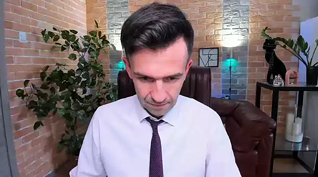 SteveTiger online show from February 13, 2025, 1:59 pm