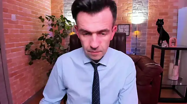 SteveTiger online show from February 15, 2025, 2:44 pm