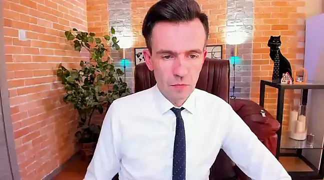 SteveTiger online show from February 19, 2025, 2:12 pm