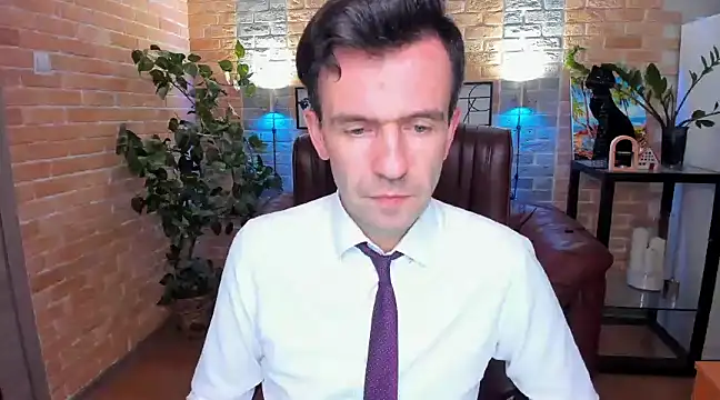 SteveTiger online show from March 11, 2025, 4:18 pm