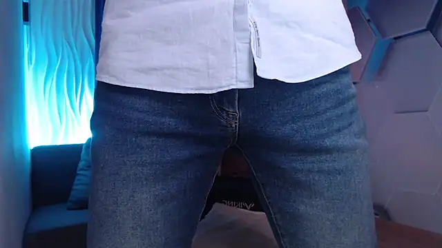 SteveTiger online show from October 27, 2025, 3:38 pm