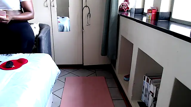 FitSelina66 online show from October 12, 2025, 11:09 am