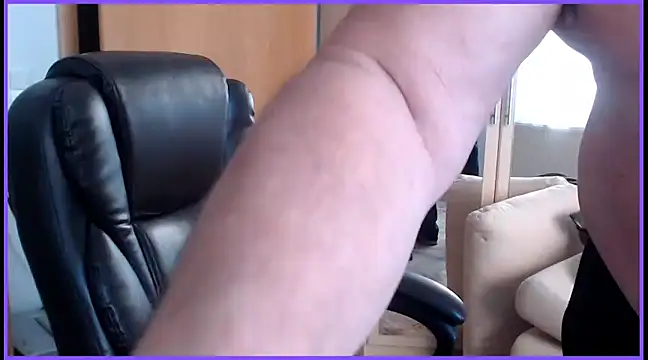 Snapshot of Sissygera chatting on January 22, 2025, 8:29 am Sissygera online show from January 22, 2025, 8:29 am