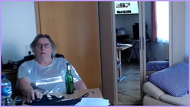 Snapshot of Sissygera chatting on February 25, 2026, 3:10 pm Sissygera online show from February 25, 2026, 3:10 pm