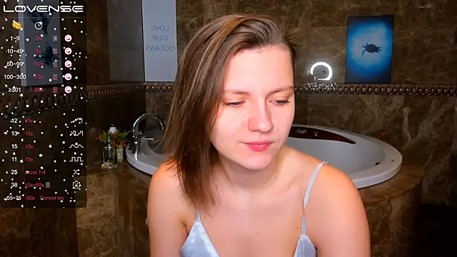 MelindaTin online show from December 6, 2024, 1:07 am