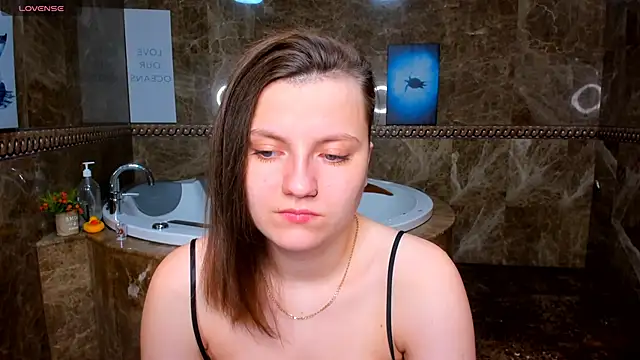 MelindaTin online show from February 13, 2026, 12:39 am