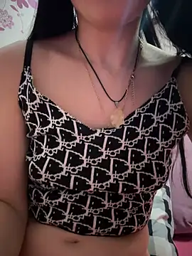 LORA x online show from March 16, 2025, 4:23 pm