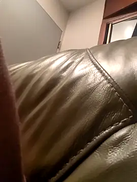 bobby69cock online show from March 1, 2025, 9:48 pm