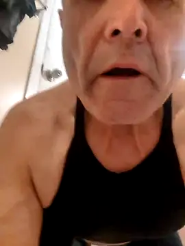 Snapshot of bobby69cock chatting on May 31, 2026, 2:42 am bobby69cock online show from May 31, 2026, 2:42 am