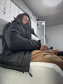 Ixchel Anaid online show from April 13, 2026, 12:43 pm