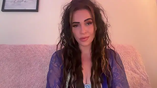 Snapshot of EmilyBlue chatting on July 9, 2026, 6:45 pm EmilyBlue online show from July 9, 2026, 6:45 pm