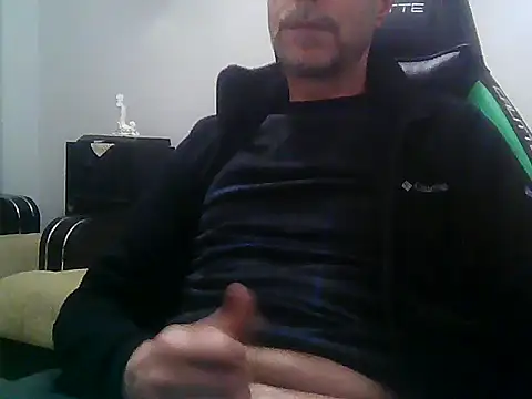 boran34 online show from April 14, 2026, 4:24 pm