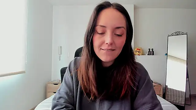 molly marmalade  online show from March 19, 2025, 4:45 pm