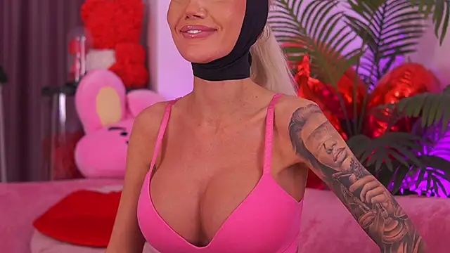 fallingangel online show from April 1, 2026, 6:38 pm