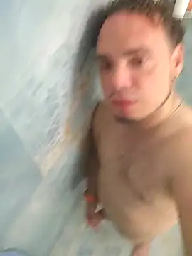 latinoflpr online show from October 1, 2025, 1:11 am