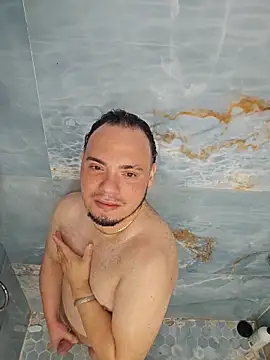 latinoflpr online show from April 16, 2026, 1:50 am