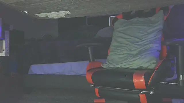 Snapshot of Dick_and_muscles chatting on March 13, 2025, 12:35 pm Dick and muscles online show from March 13, 2025, 12:35 pm