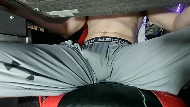 Snapshot of Dick_and_muscles chatting on November 26, 2025, 4:02 am Dick and muscles online show from November 26, 2025, 4:02 am