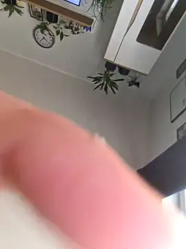 Blo666xh online show from November 9, 2025, 9:07 am