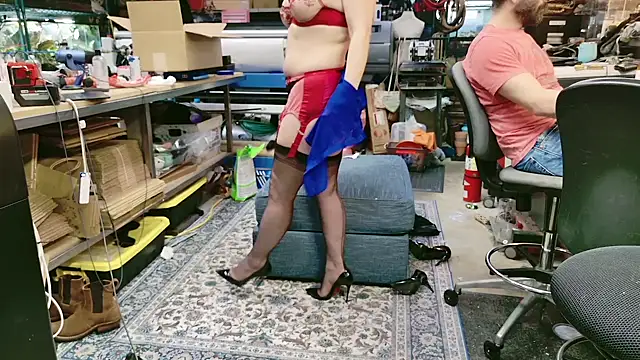 wifenheels online show from March 25, 2026, 9:54 pm