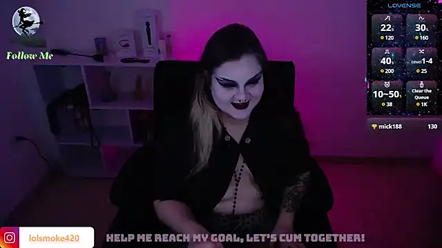 Snapshot of Bdsm_and_fries chatting on January 10, 2025, 9:55 am Bdsm and fries online show from January 10, 2025, 9:55 am