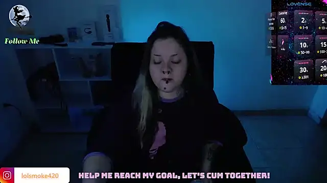 Snapshot of Bdsm_and_fries chatting on January 17, 2025, 12:42 am Bdsm and fries online show from January 17, 2025, 12:42 am