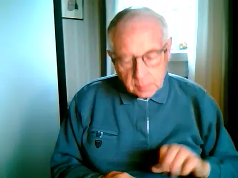 johnjohn622662 online show from September 26, 2025, 3:38 pm