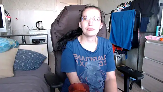 Snapshot of AnKey_Rayah chatting on July 25, 2026, 1:04 am AnKey Rayah online show from July 25, 2026, 1:04 am