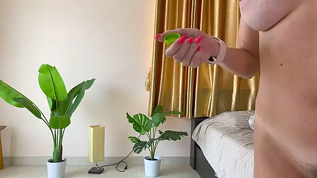 KatnessHot online show from March 2, 2025, 8:38 am