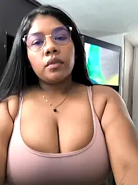 paola091 online show from February 12, 2025, 2:03 am