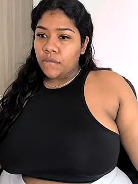 paola091 online show from November 16, 2025, 12:11 pm