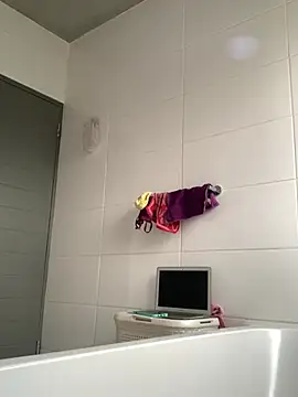 CurvyDesire1 online show from March 21, 2025, 2:18 pm