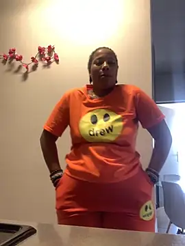 CurvyDesire1 online show from September 15, 2025, 9:31 am