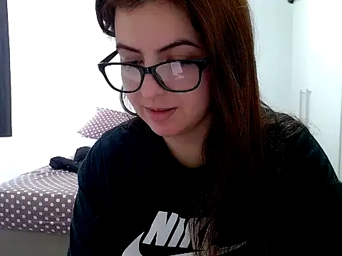 chelbyy online show from November 2, 2025, 4:53 pm