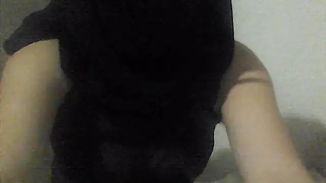 Snapshot of JunoVestanus chatting on October 1, 2025, 1:33 am JunoVestanus online show from October 1, 2025, 1:33 am