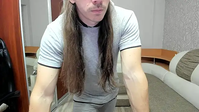 Marrymepls online show from October 16, 2025, 6:09 pm