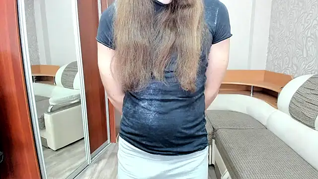 Marrymepls online show from November 3, 2025, 4:58 am