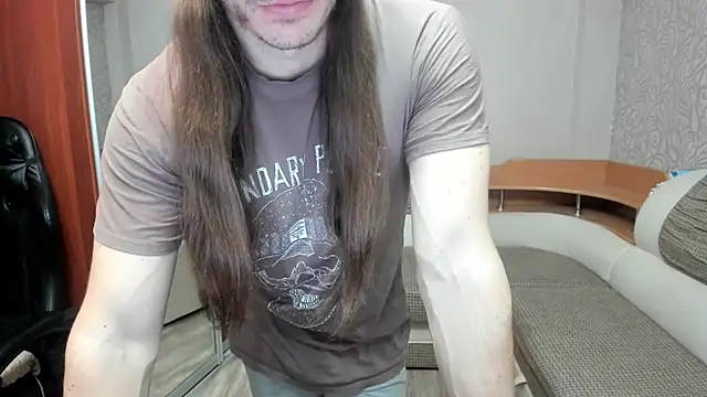 Marrymepls online show from December 5, 2025, 8:38 pm