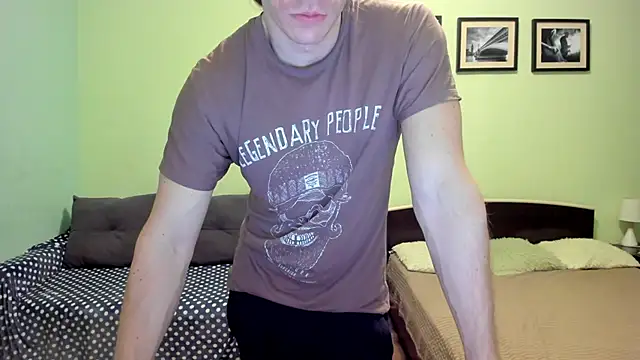 Marrymepls online show from April 21, 2026, 2:12 pm