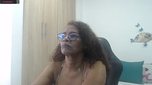 BustyMilf  online show from January 29, 2025, 11:51 am