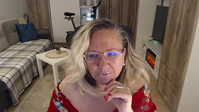 Raisshy online show from February 14, 2025, 5:30 am