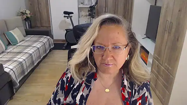 Raisshy online show from March 11, 2025, 5:16 am