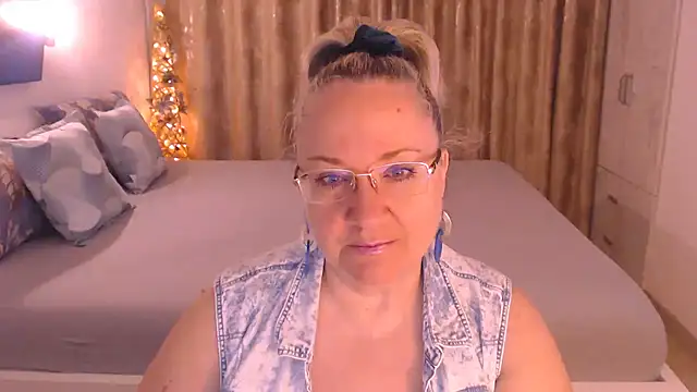 Raisshy online show from March 19, 2026, 5:00 am