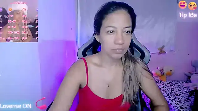 ninatiny online show from September 23, 2025, 9:34 am