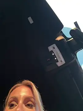 Snapshot of jasminesummer chatting on February 26, 2025, 9:16 pm jasminesummer online show from February 26, 2025, 9:16 pm