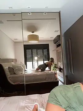 jasminesummer online show from April 29, 2026, 1:26 pm