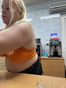 SabinaSweety online show from March 29, 2026, 4:51 pm