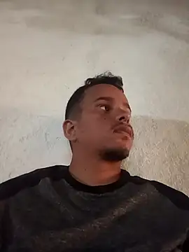 pedro1680 online show from April 23, 2026, 9:39 pm