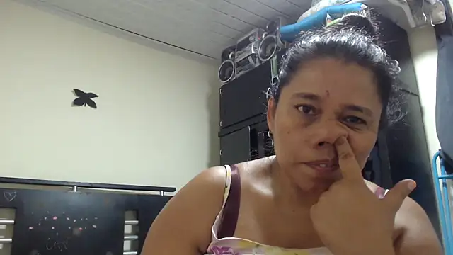 adrixxx38 online show from May 16, 2026, 12:40 am