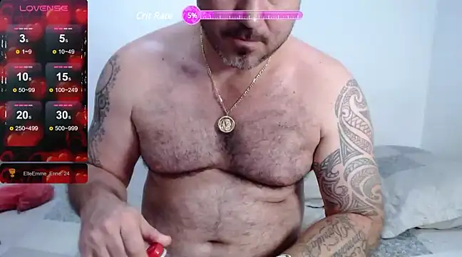 Osobrandon567 online show from December 24, 2024, 4:08 pm